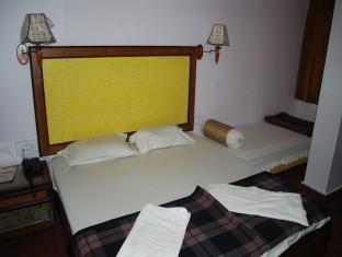 Charans Guest House Лакнау Екстериор снимка